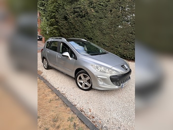 Used Peugeot 308 2011 for sale - 79262736: Photo