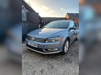 Volkswagen - Passat