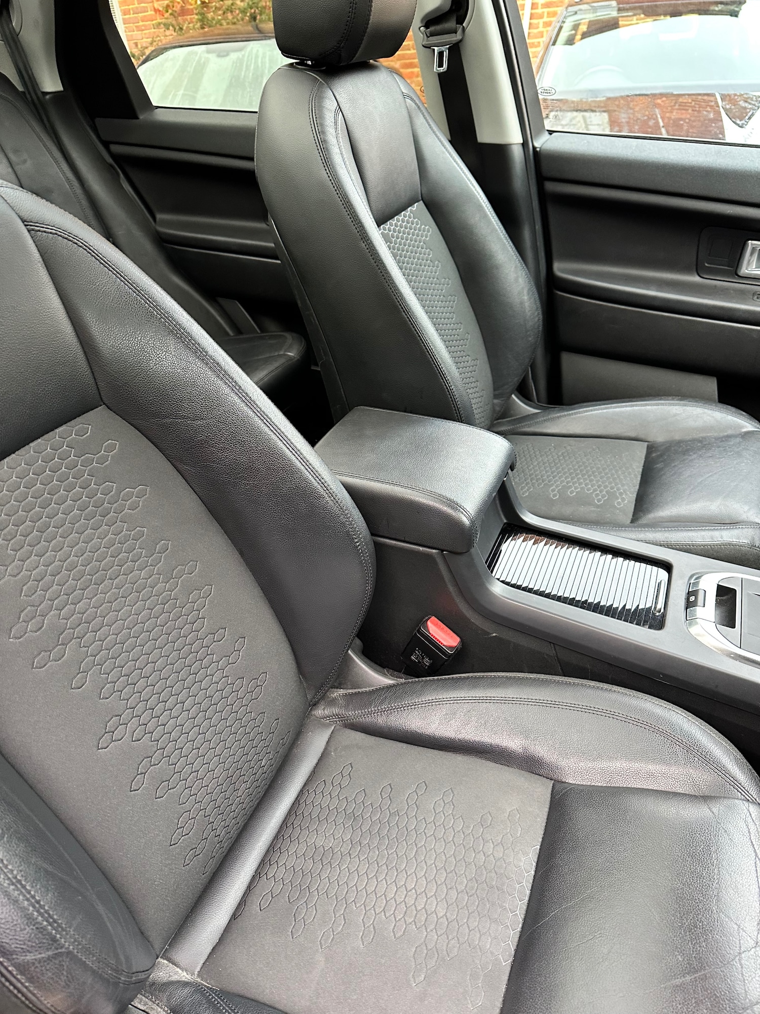 Used Land Rover Discovery Sport 2018 for sale - 76705689: Photo 18