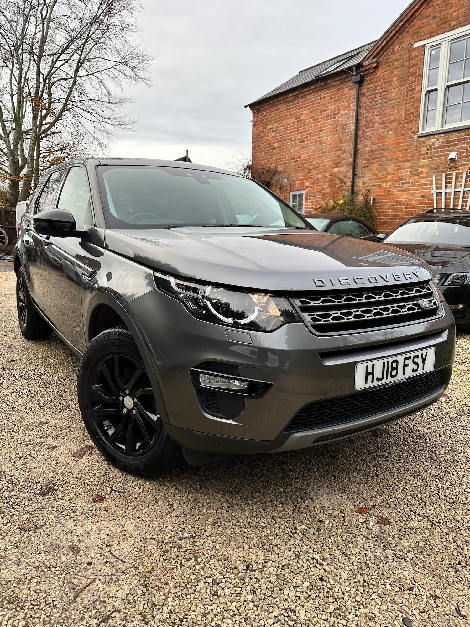 Used Land Rover Discovery Sport 2018 for sale - 76705689: Photo 2