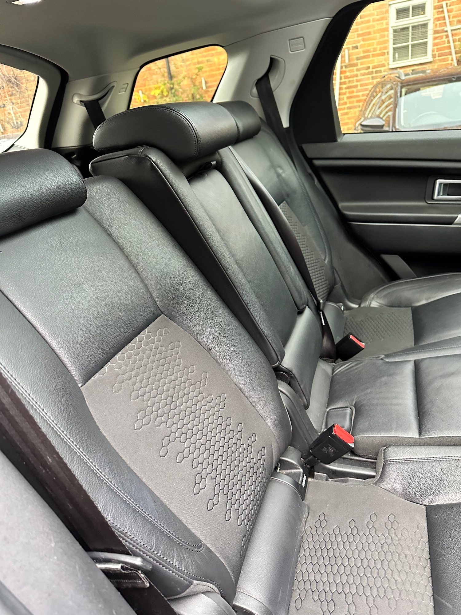 Used Land Rover Discovery Sport 2018 for sale - 76705689: Photo 25