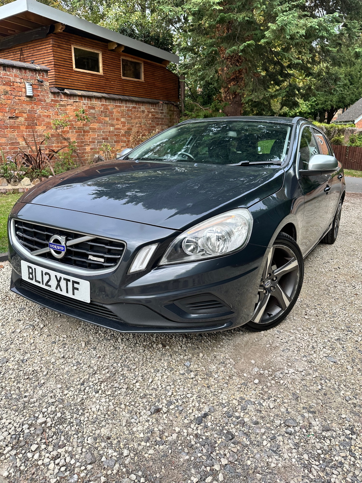 Used Volvo V60 2012 for sale - 76170235: Photo 1