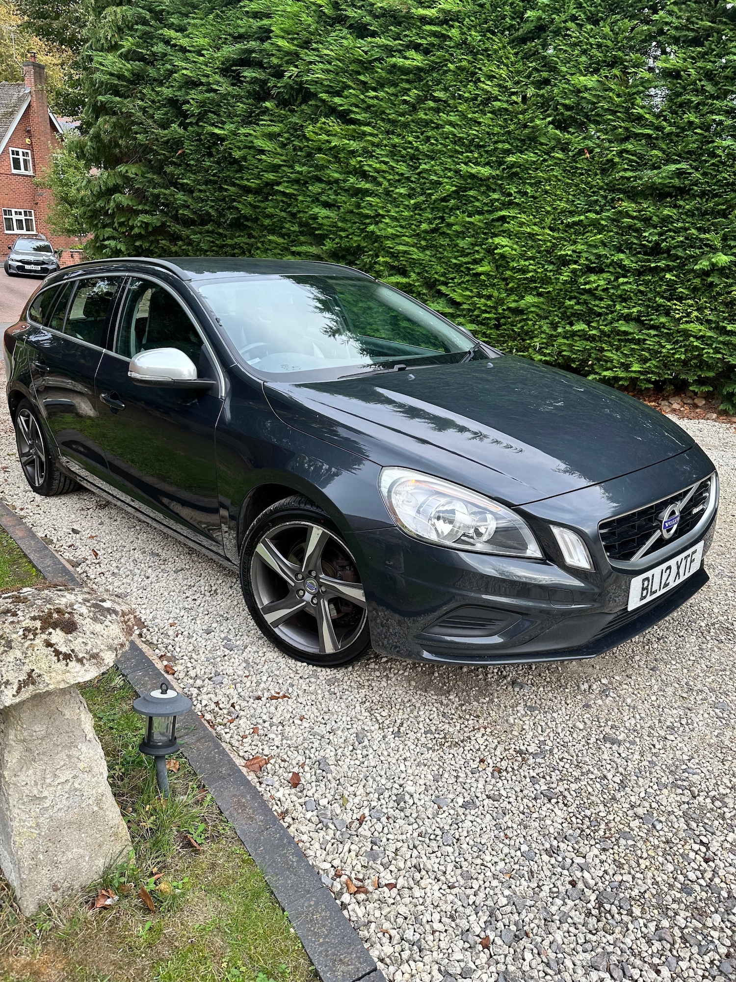 Used Volvo V60 2012 for sale - 76170235: Photo 10