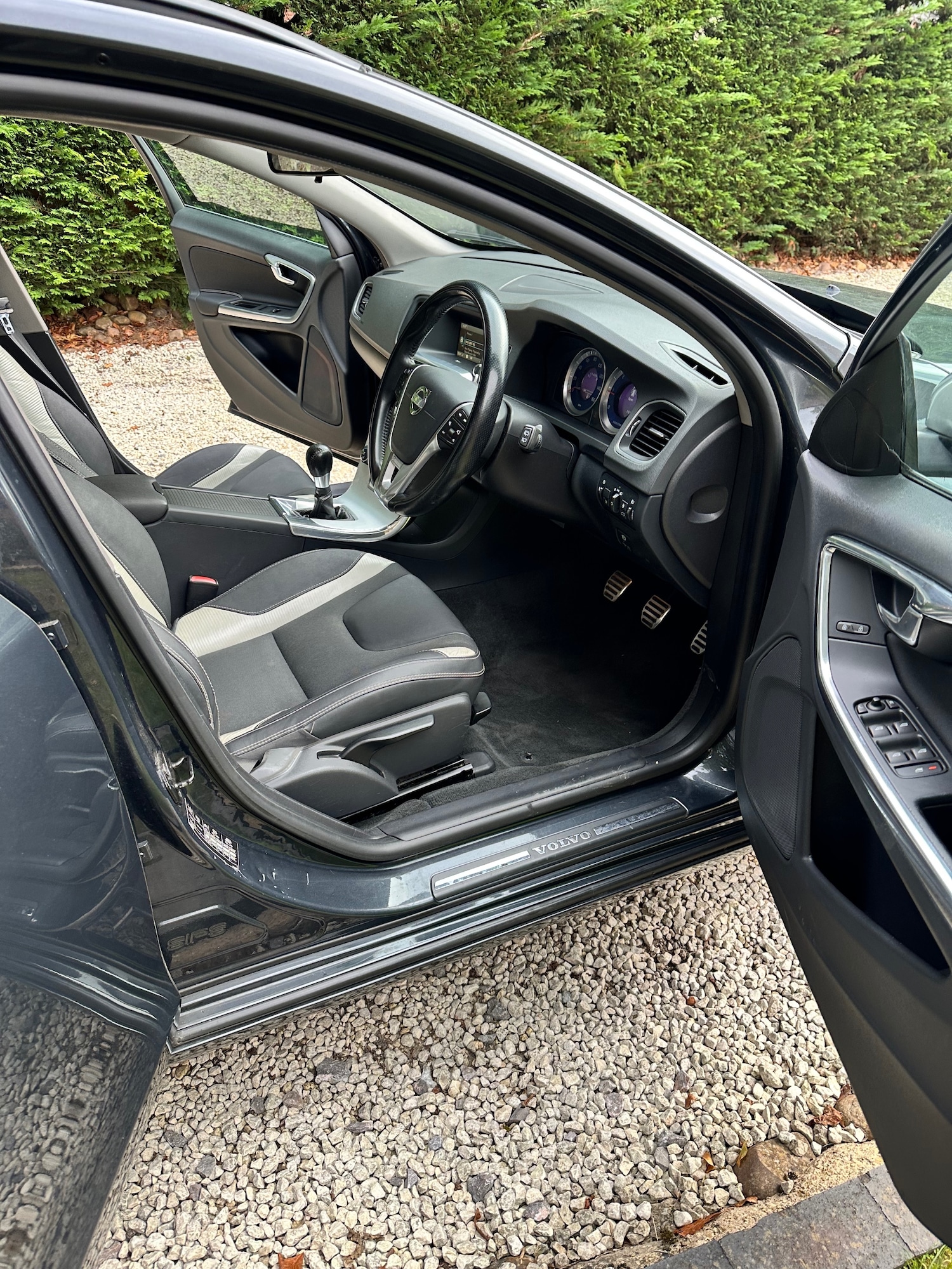 Used Volvo V60 2012 for sale - 76170235: Photo 24
