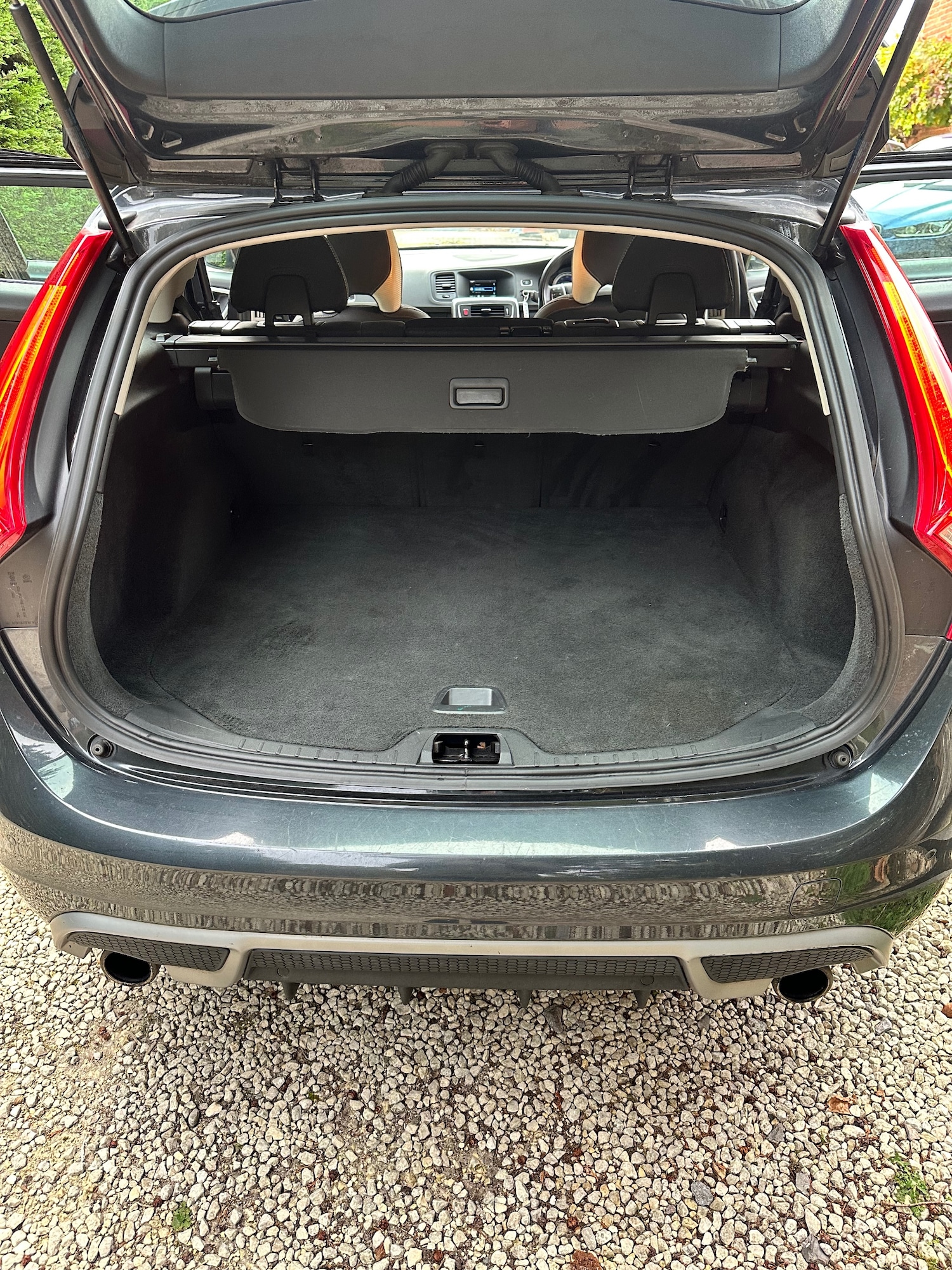 Used Volvo V60 2012 for sale - 76170235: Photo 29