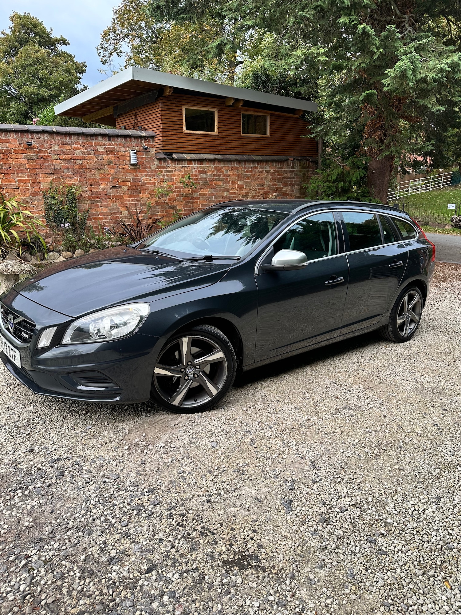 Used Volvo V60 2012 for sale - 76170235: Photo 3