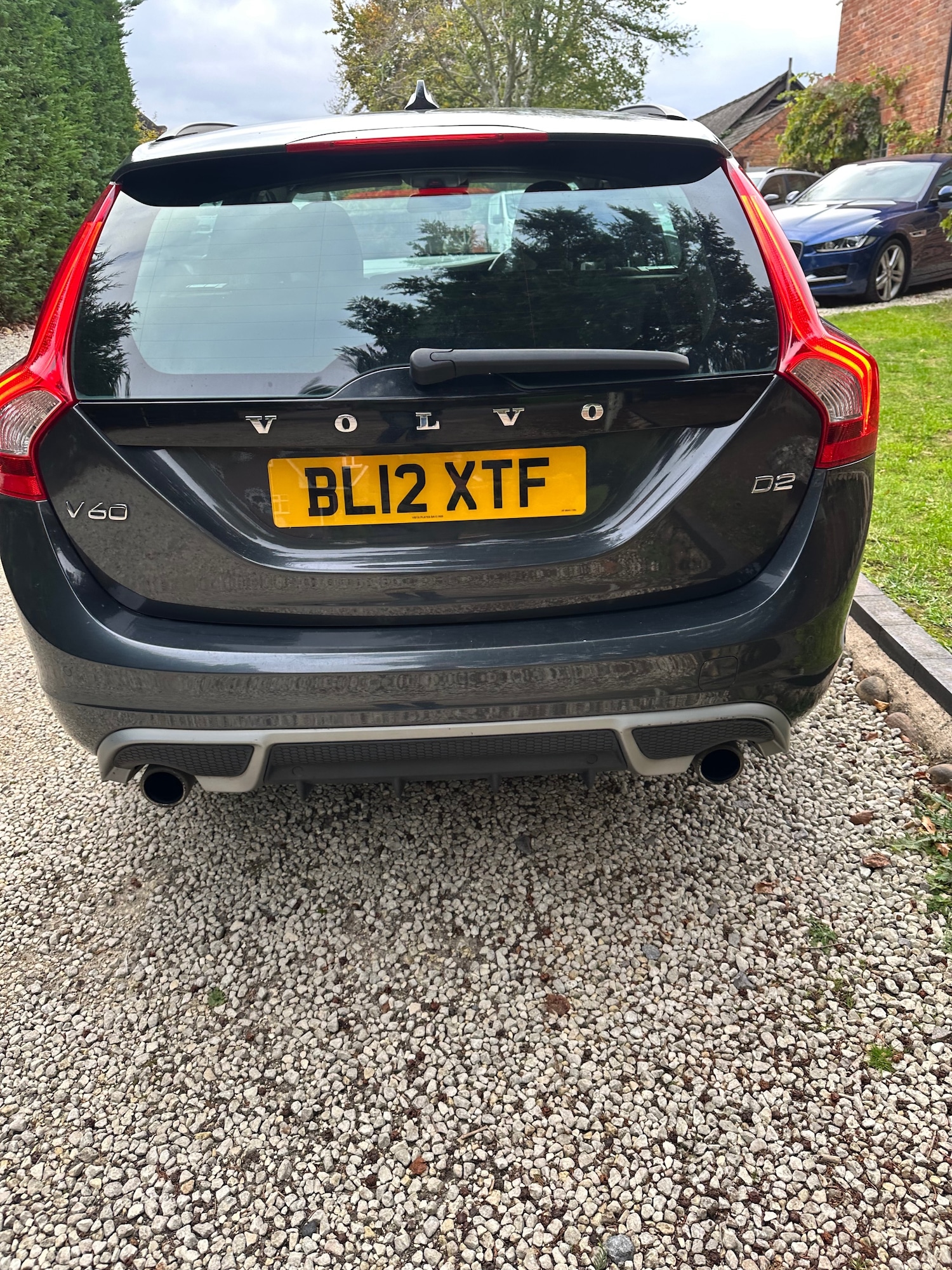 Used Volvo V60 2012 for sale - 76170235: Photo 43