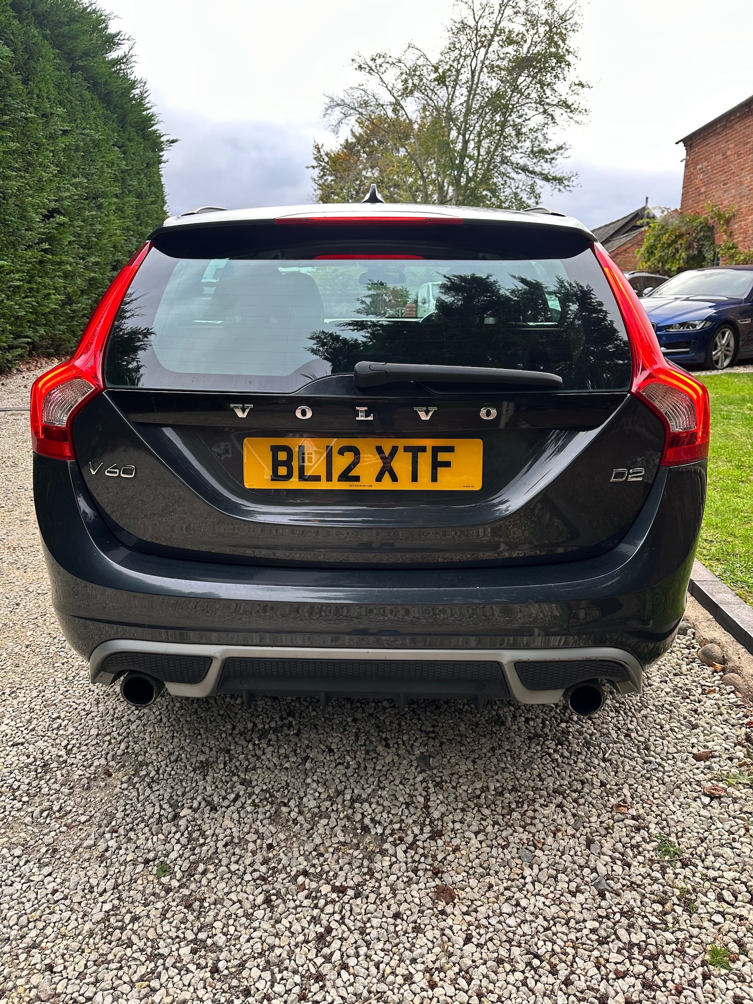 Used Volvo V60 2012 for sale - 76170235: Photo 46
