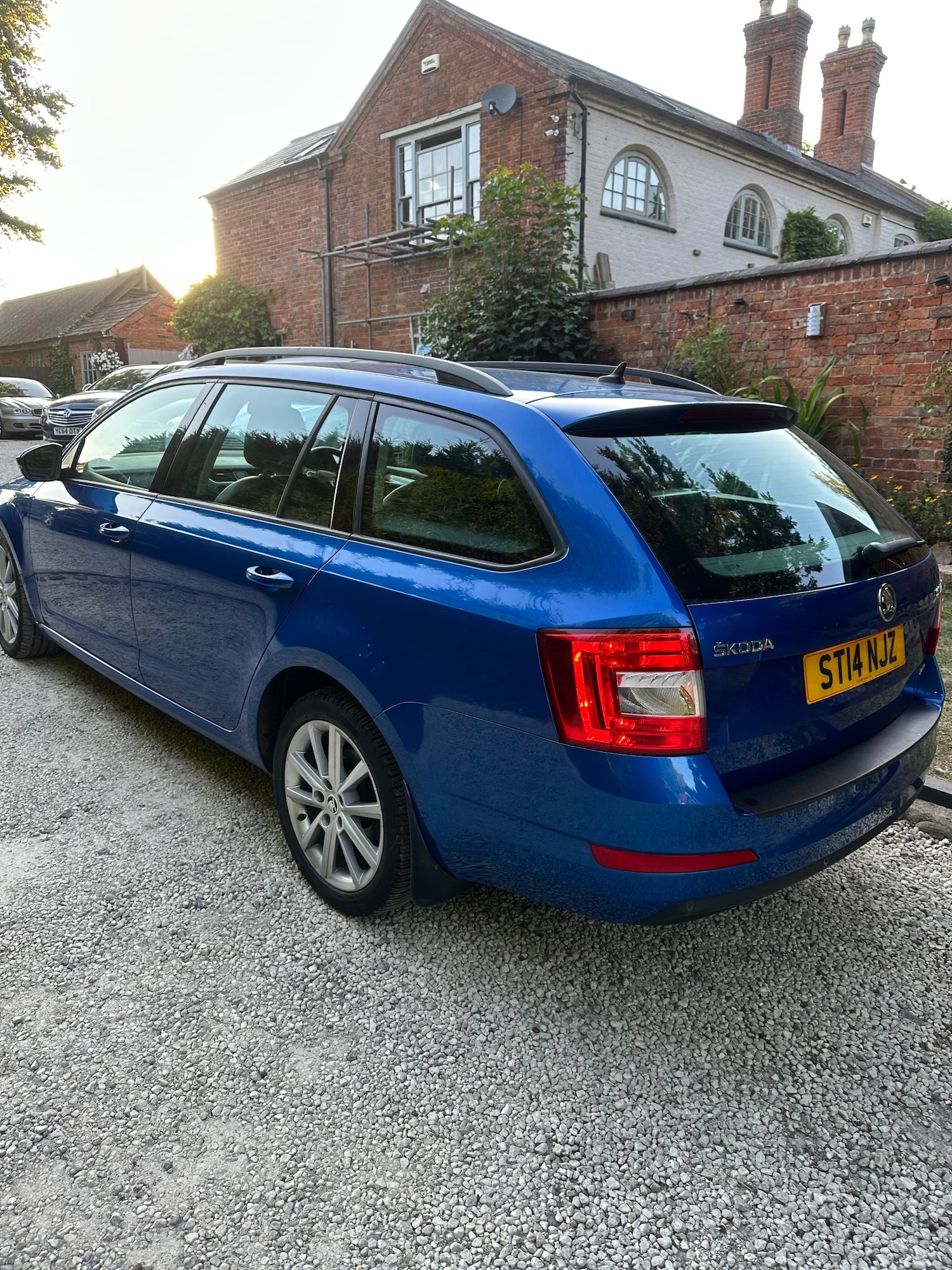 Vehicle 44