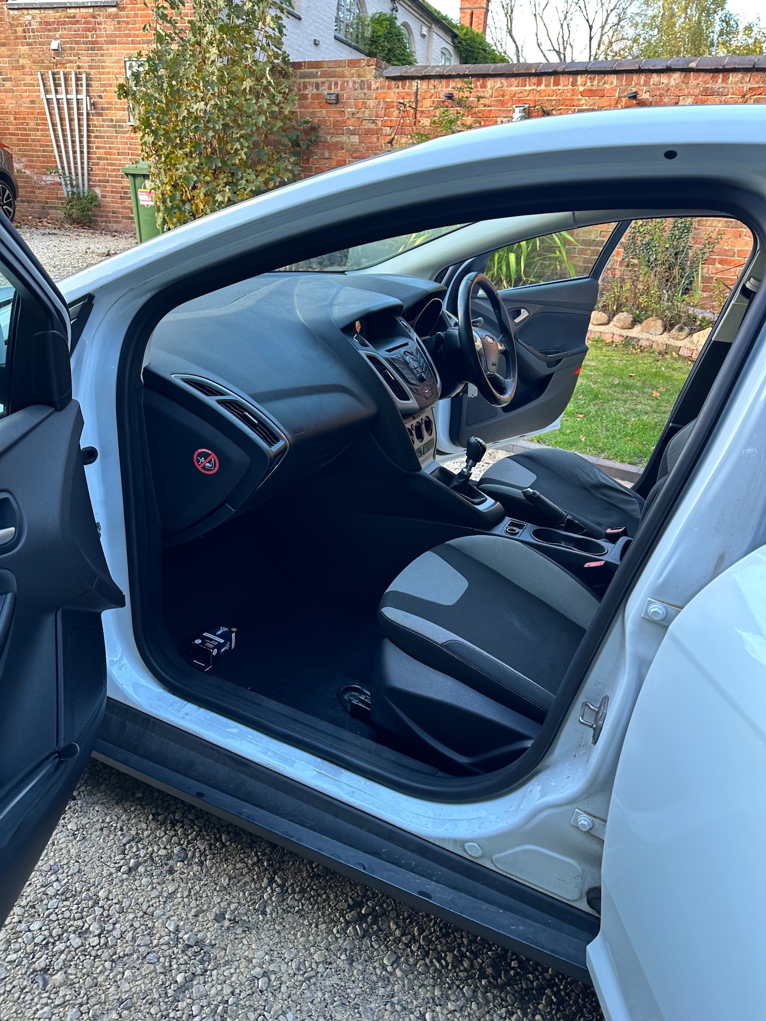 Used Ford Focus 2013 for sale - 76392061: Photo 24