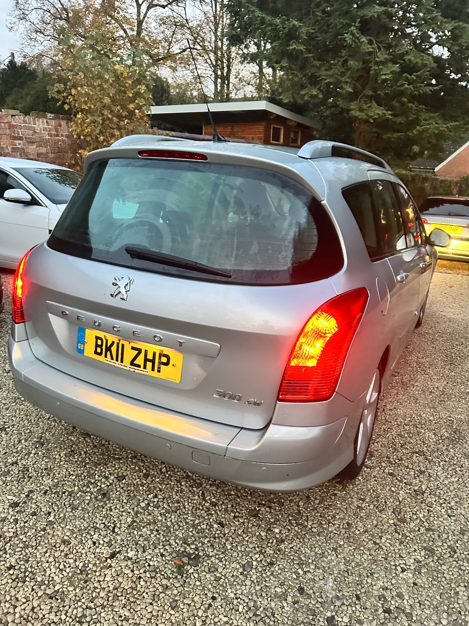 Used Peugeot 308 2011 for sale - 76510304: Photo 6