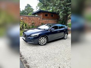 Used Volvo V40 2013 for sale - 78880900: Photo