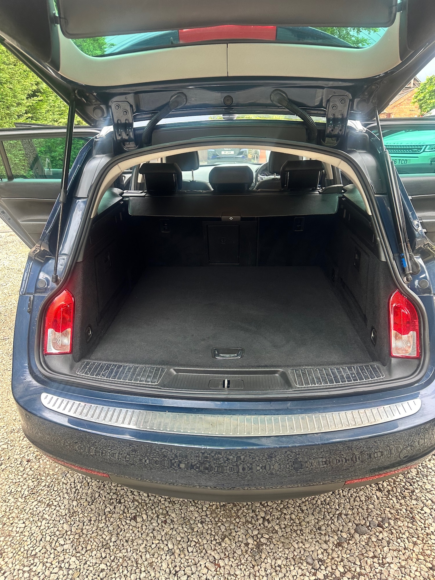 Vehicle 27