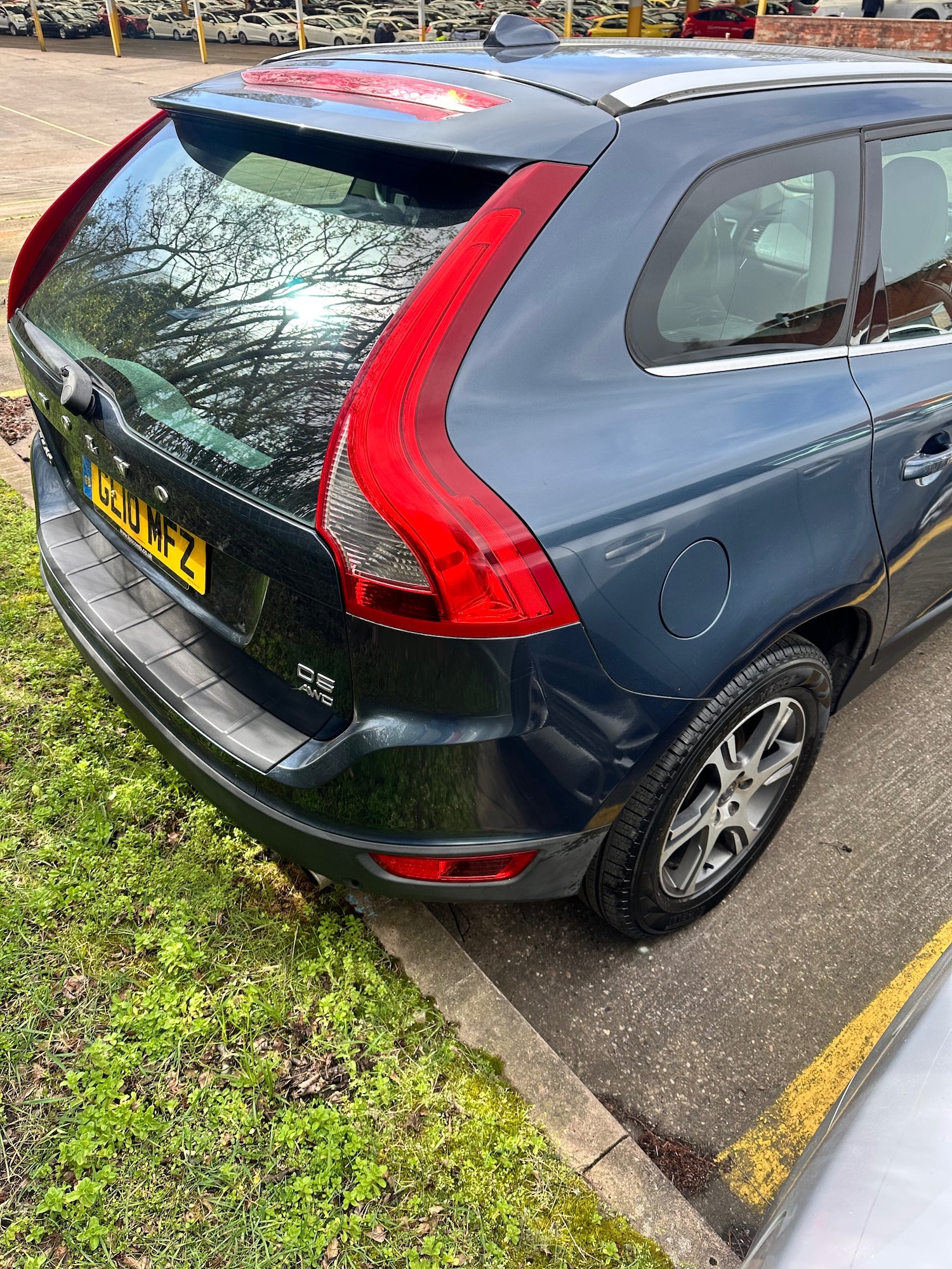 Used Volvo XC60 2010 for sale - 78015218: Photo 4