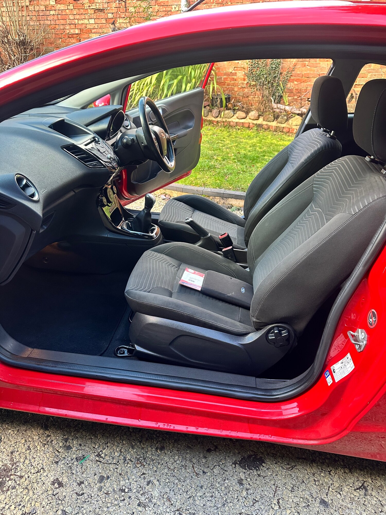 Used Ford Fiesta 2015 for sale - 77437951: Photo 25