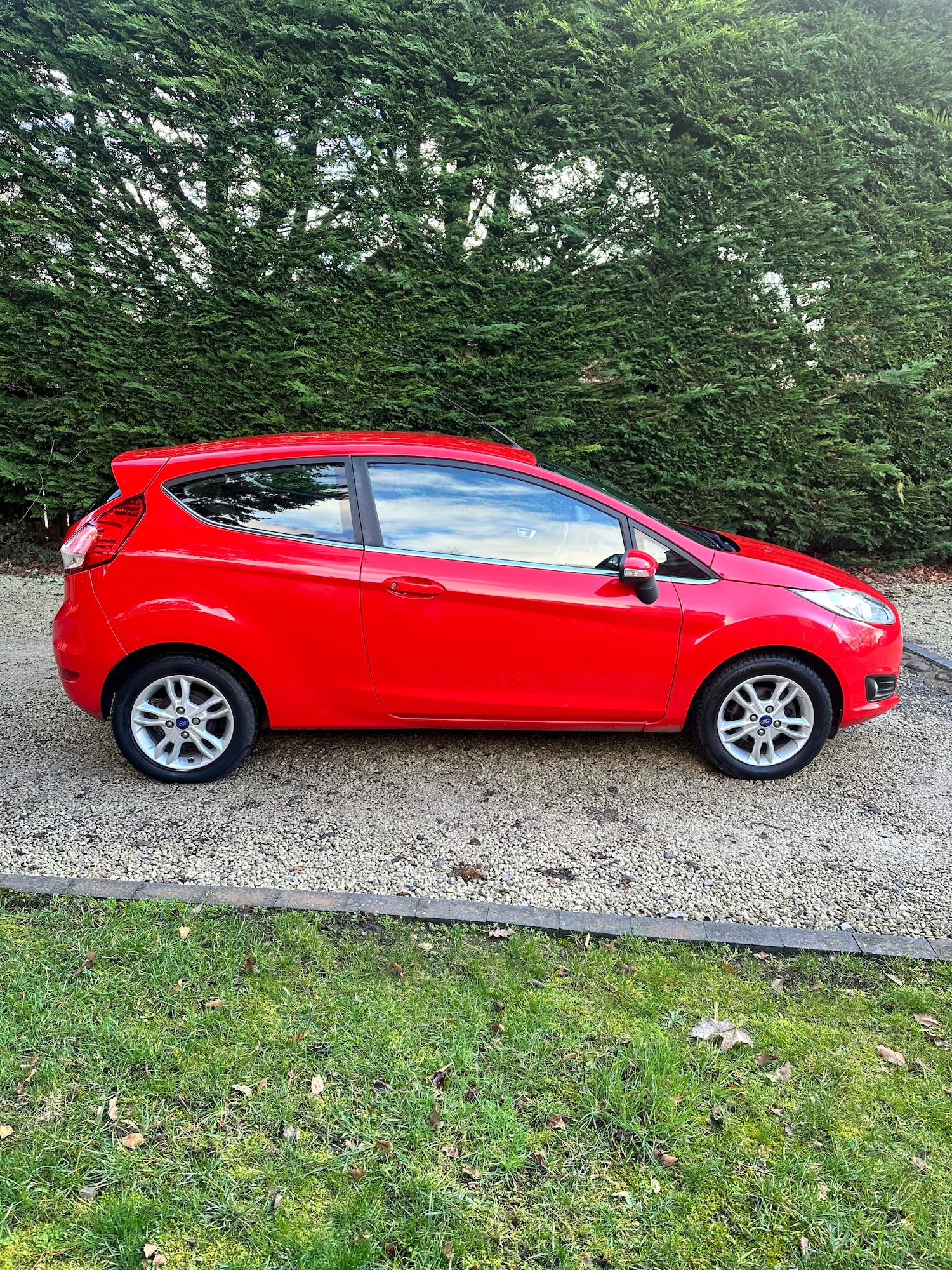 Used Ford Fiesta 2015 for sale - 77437951: Photo 3