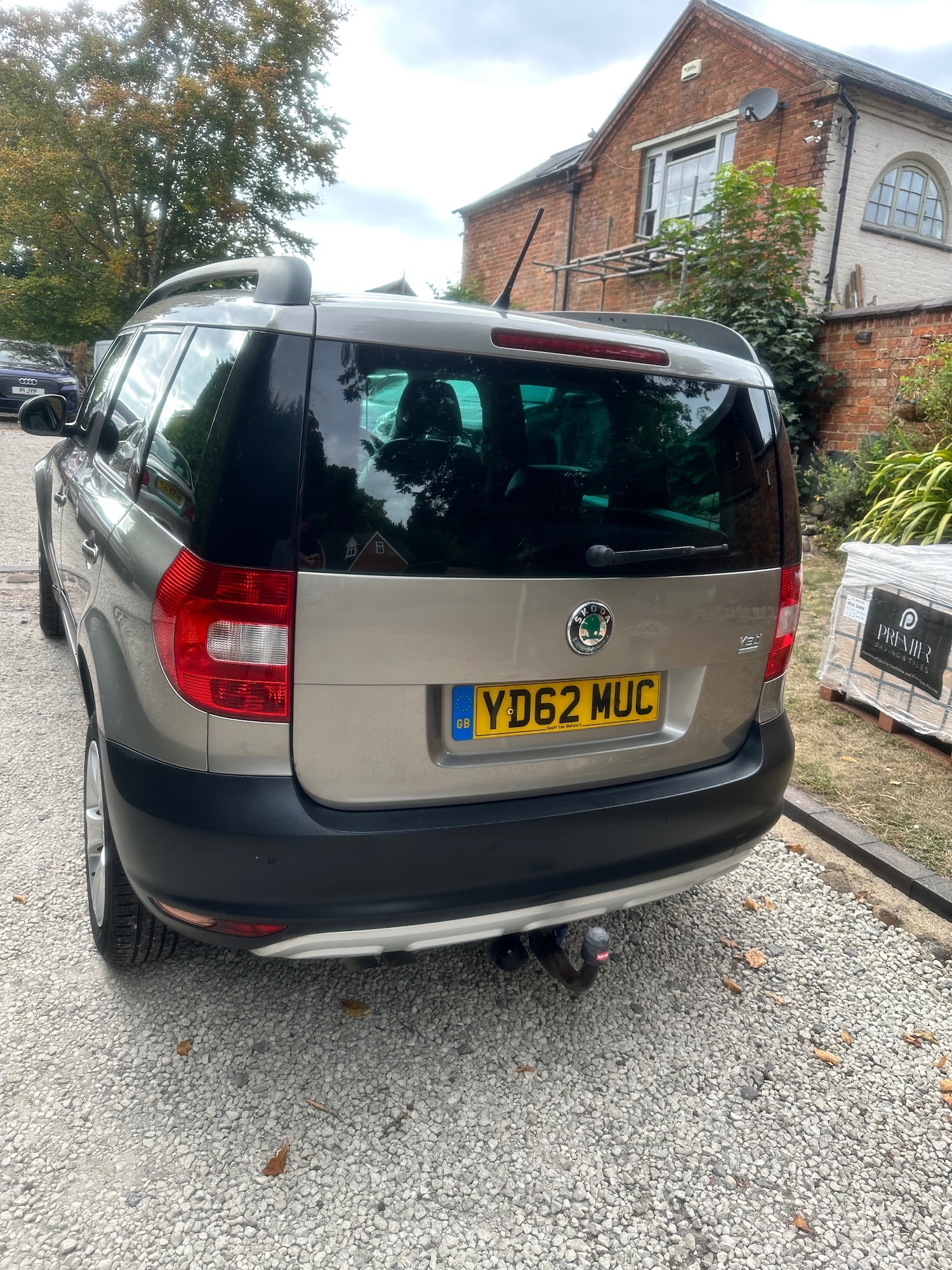 Vehicle 33