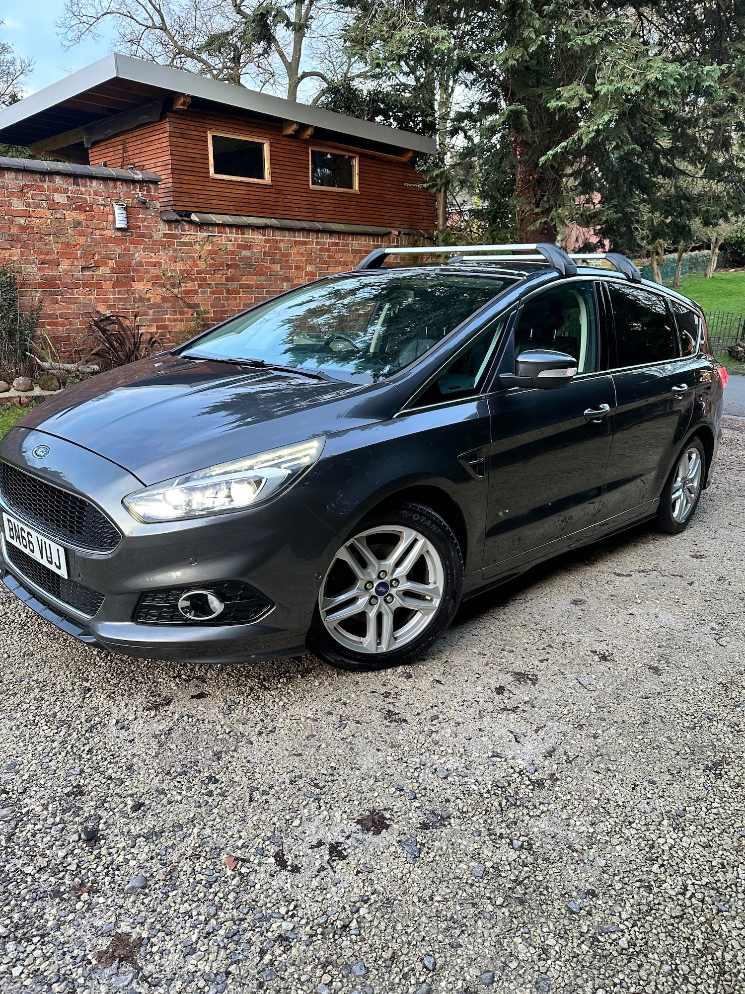 Used Ford S-Max 2016 for sale - 77435896: Photo 1