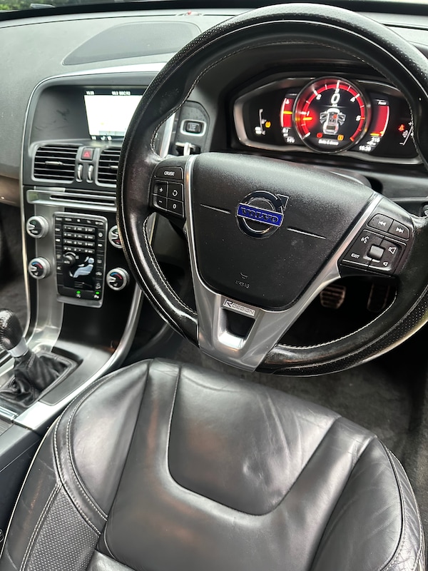 Used Volvo XC60 2016 for sale - 76253761: Photo 25