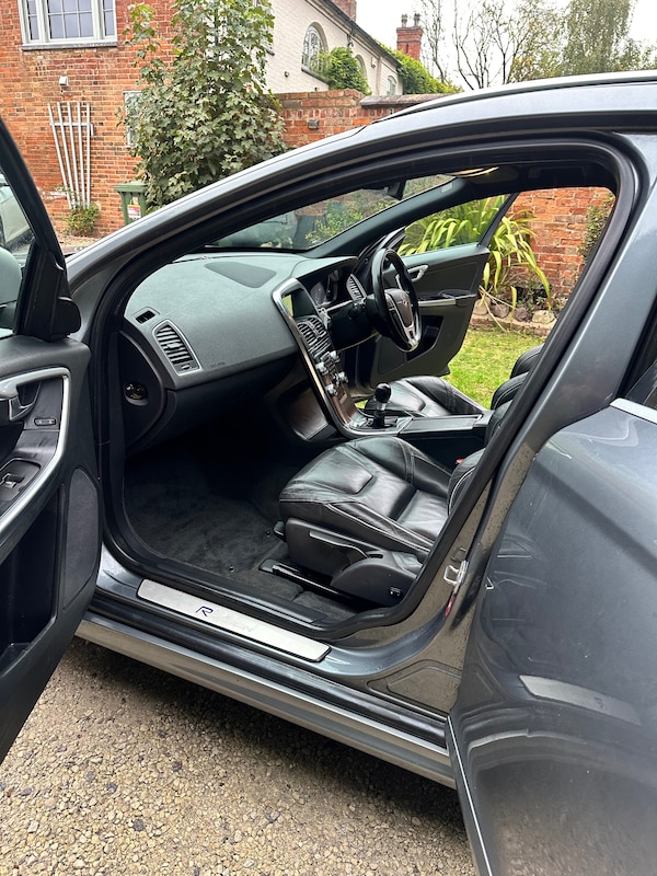 Used Volvo XC60 2016 for sale - 76253761: Photo 30