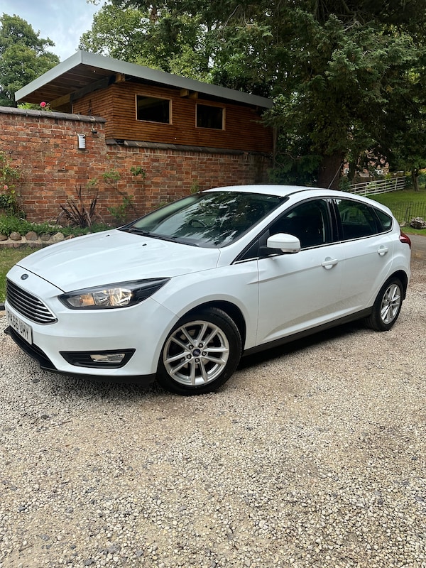 Used Ford Focus 2016 for sale - 74891310: Photo 2