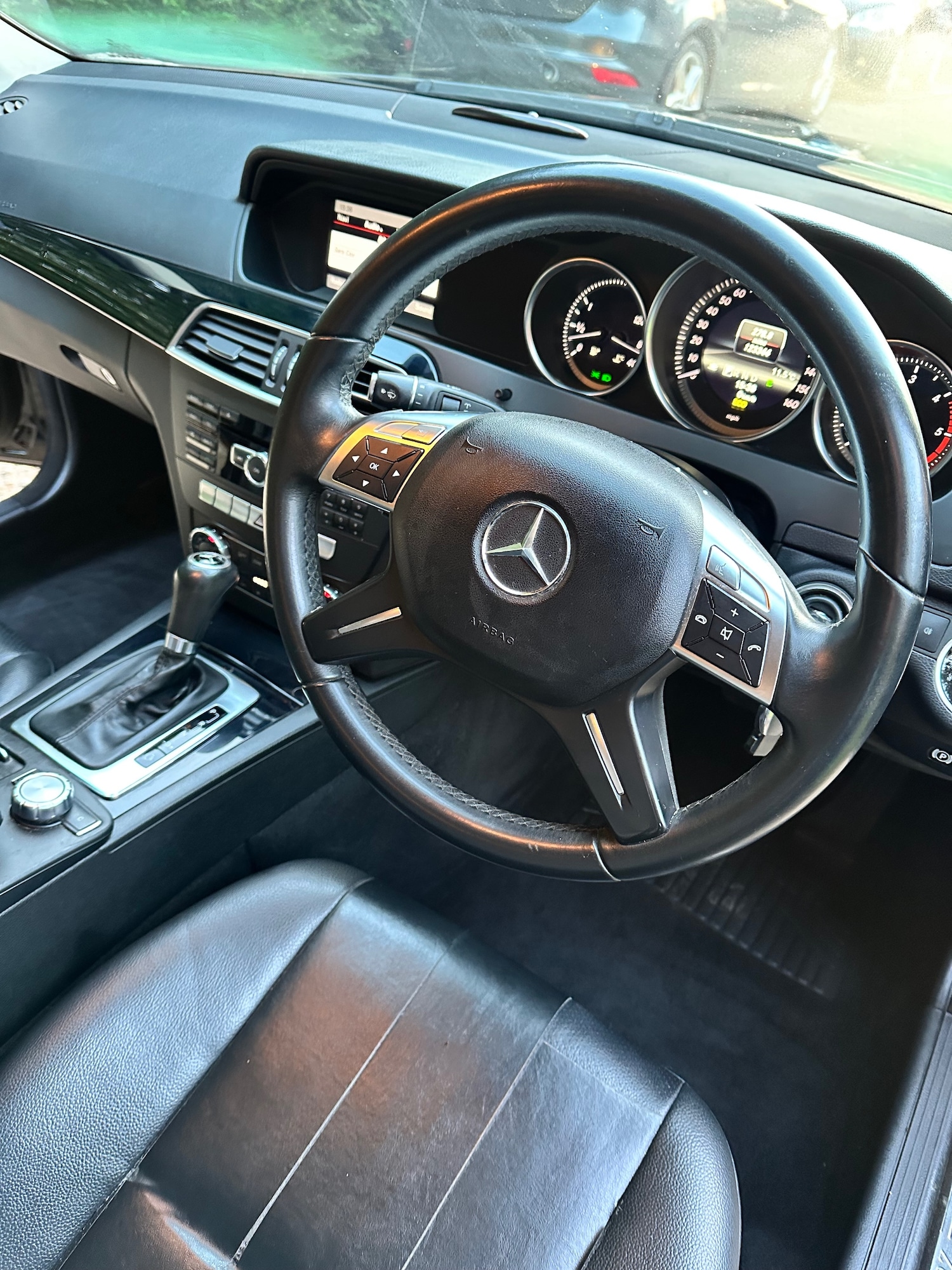 Used Mercedes-Benz C Class 2012 for sale - 77744210: Photo 22