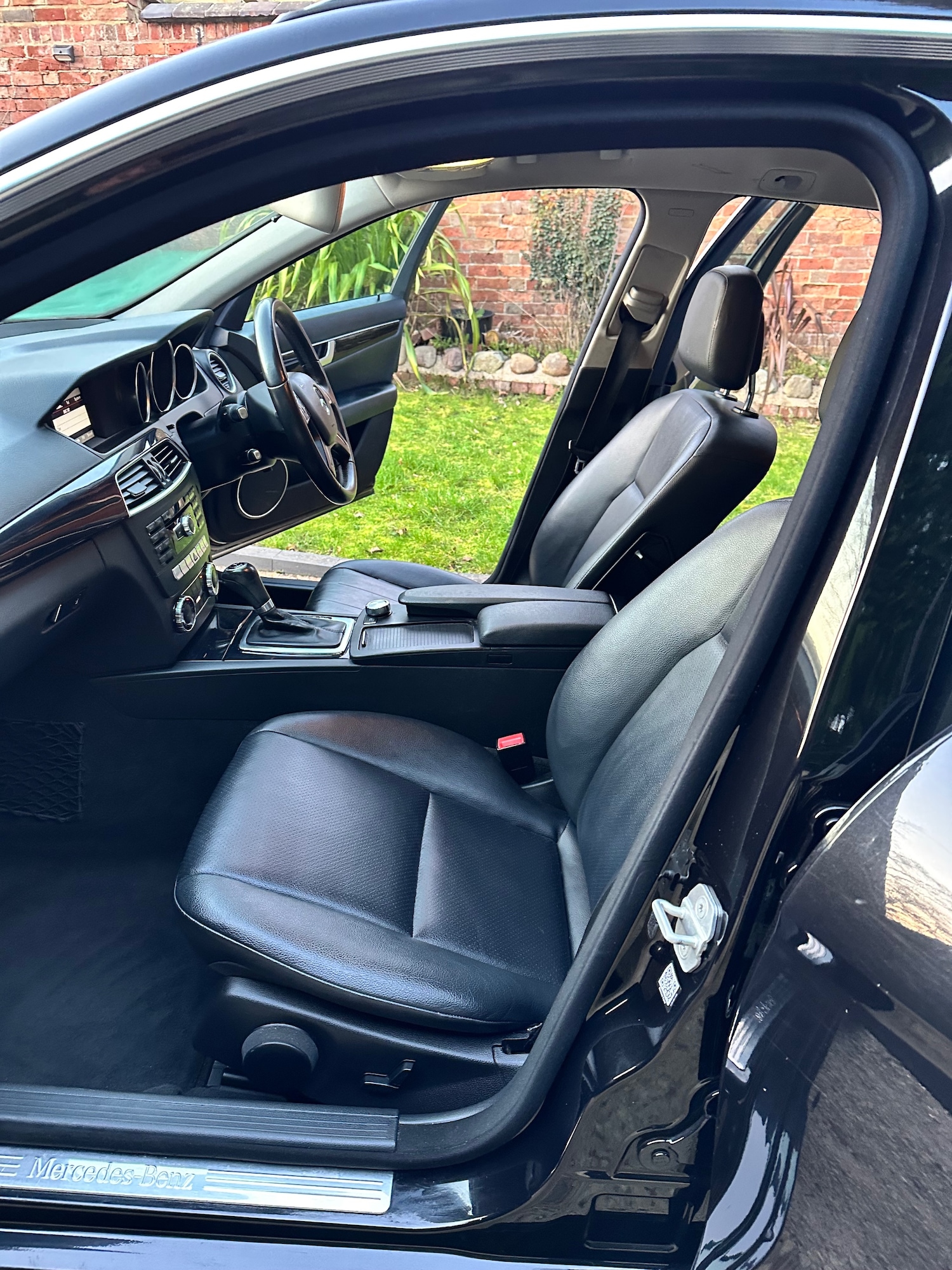 Used Mercedes-Benz C Class 2012 for sale - 77744210: Photo 29