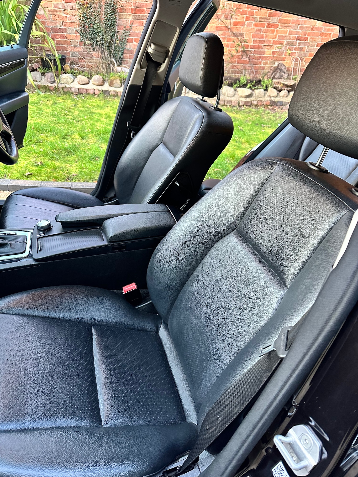 Used Mercedes-Benz C Class 2012 for sale - 77744210: Photo 30