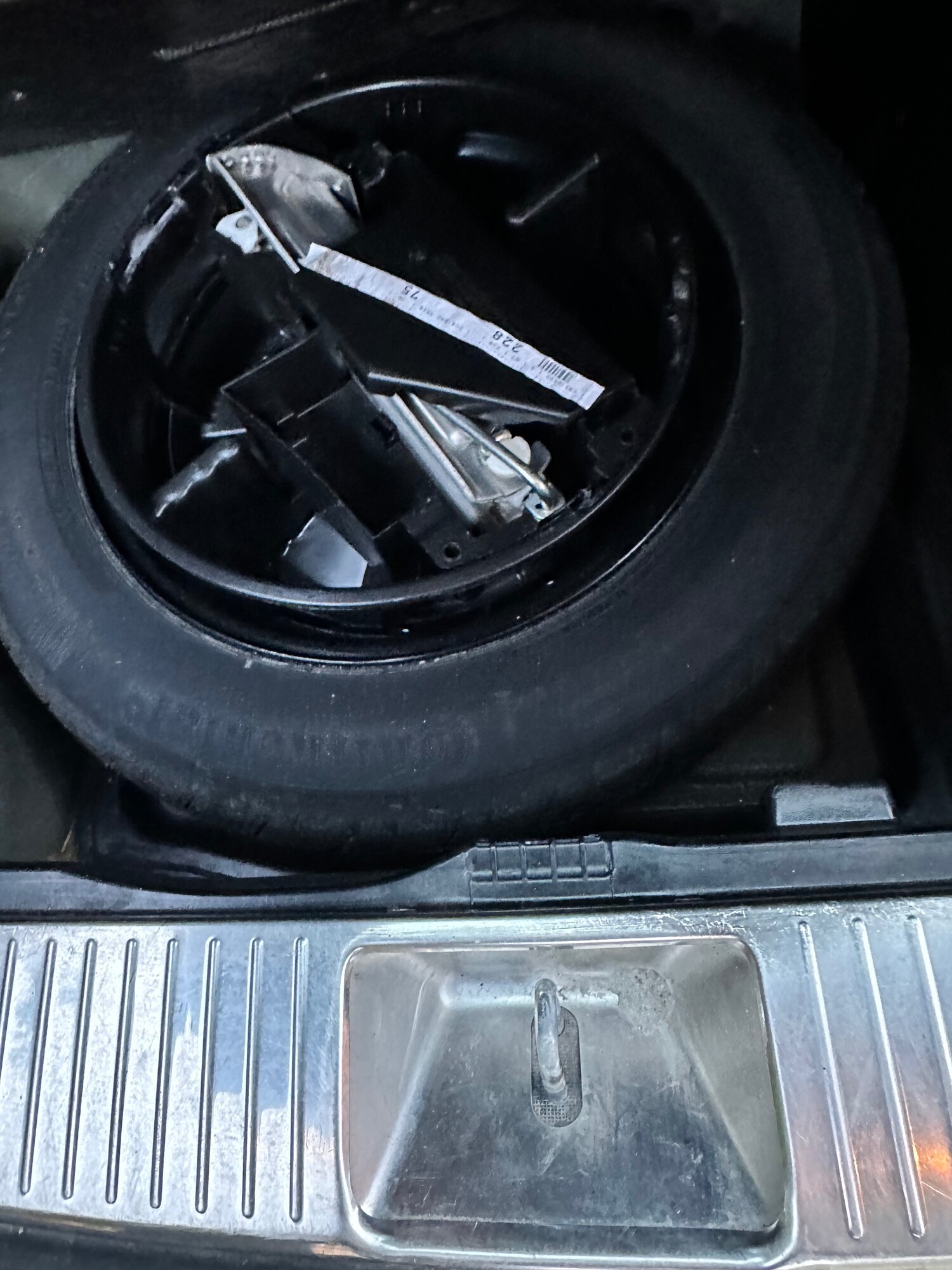 Used Mercedes-Benz C Class 2012 for sale - 77744210: Photo 32