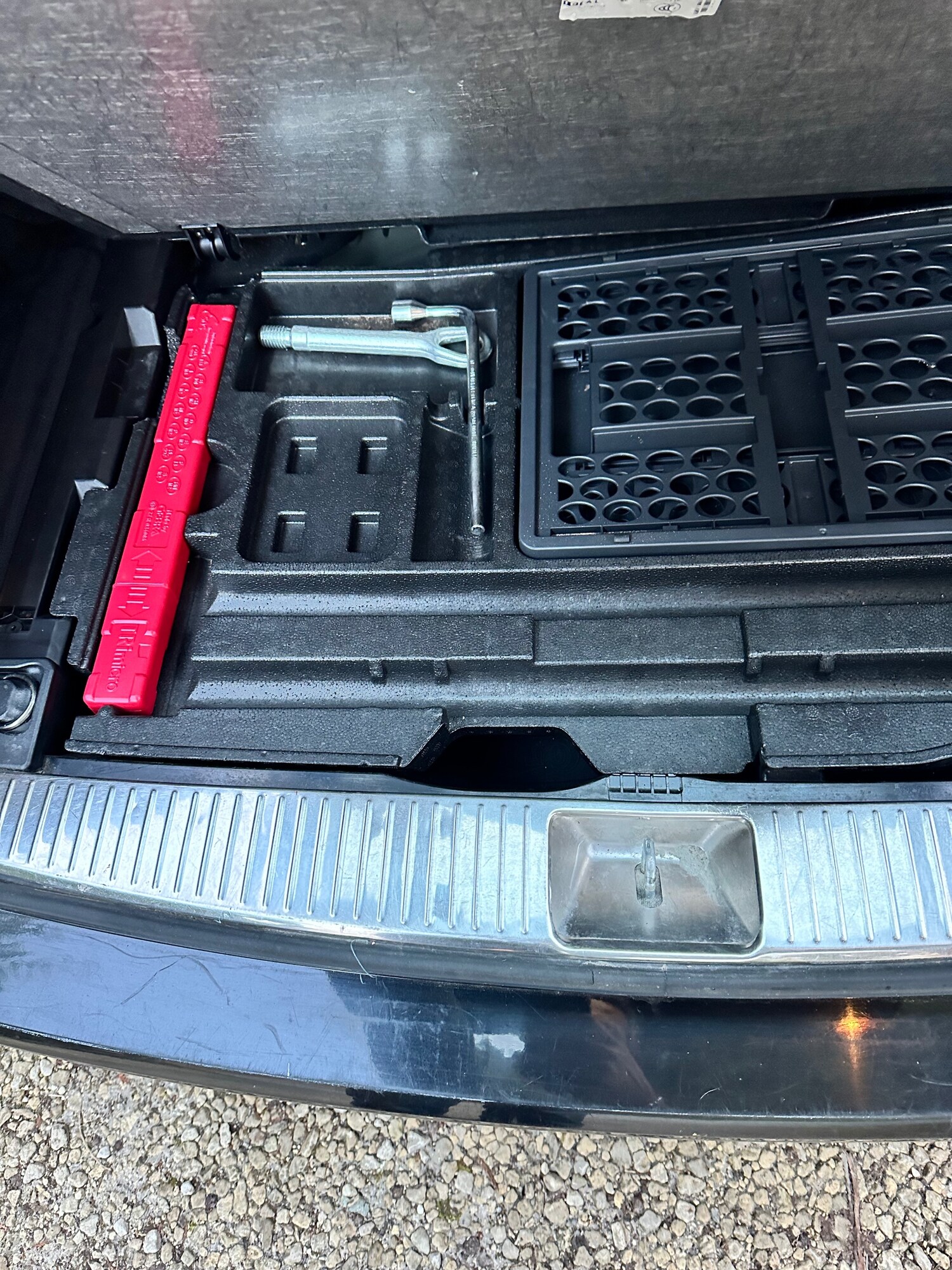 Used Mercedes-Benz C Class 2012 for sale - 77744210: Photo 33