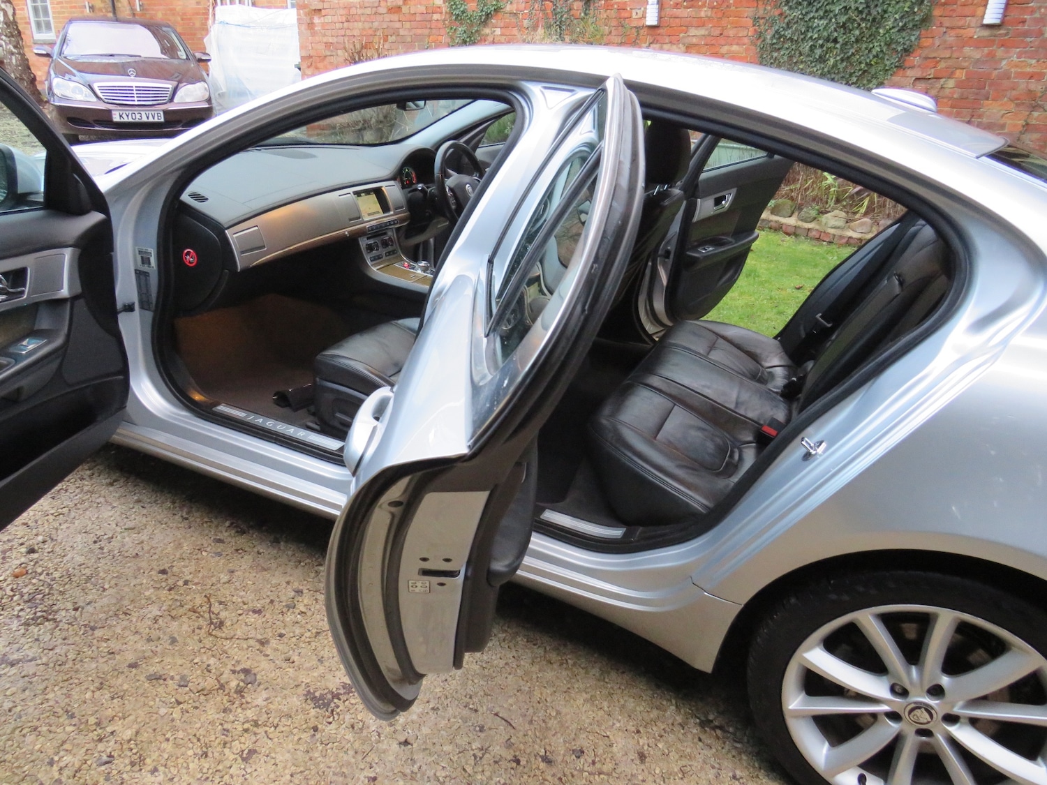 Used Jaguar XF 2012 for sale - 73517303: Photo 23