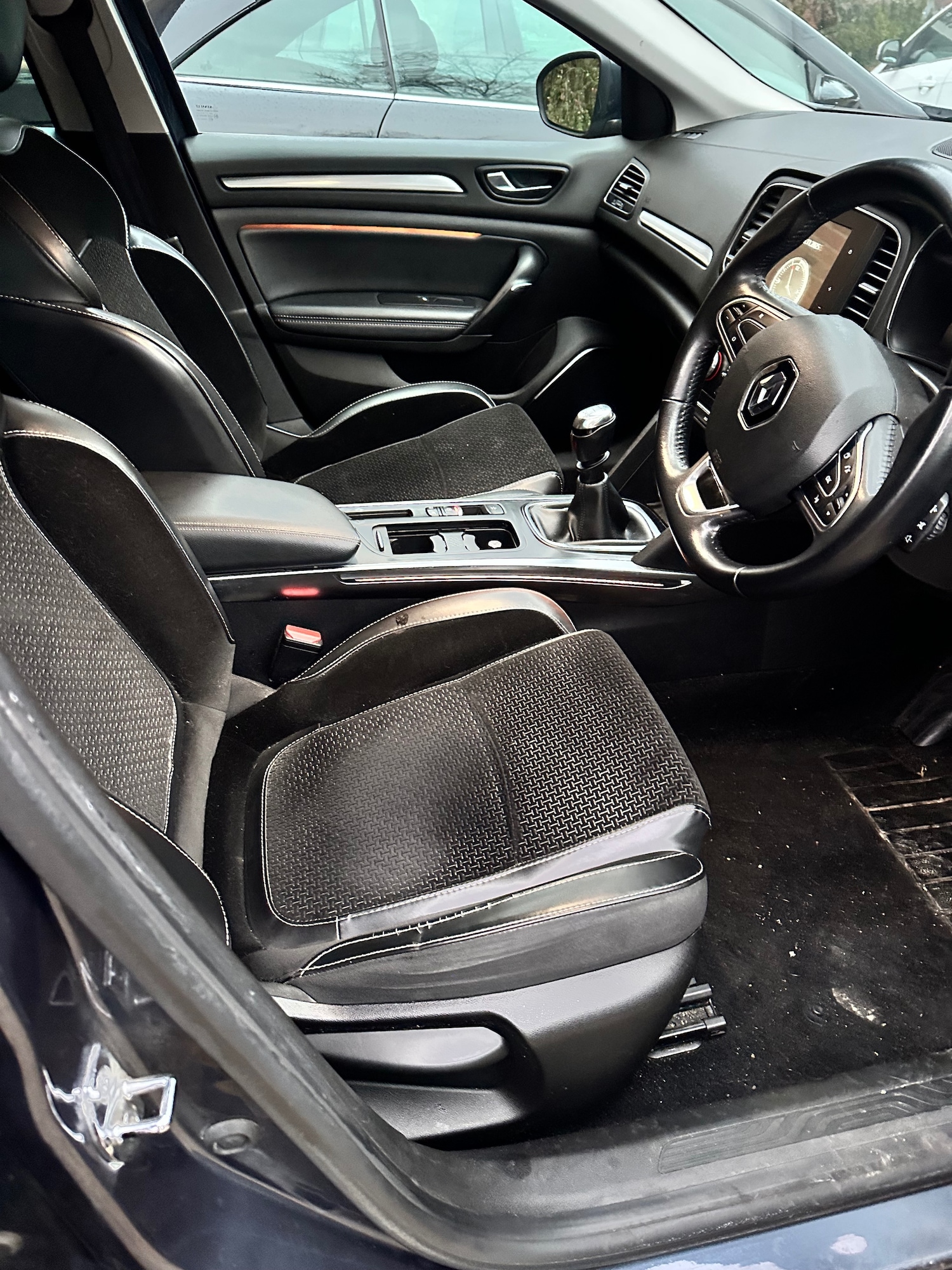 Used Renault Megane 2018 for sale - 76807299: Photo 14