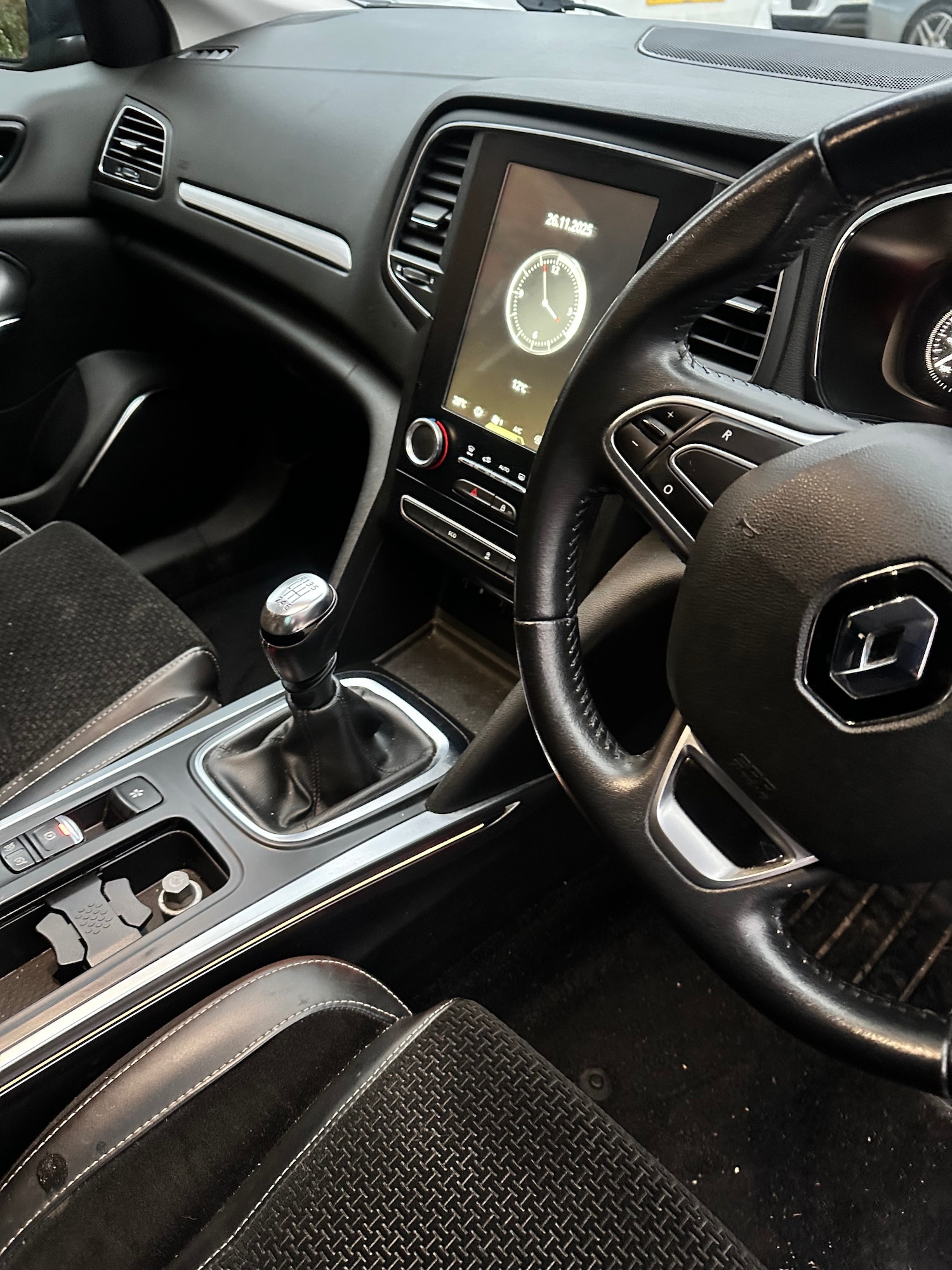 Used Renault Megane 2018 for sale - 76807299: Photo 17