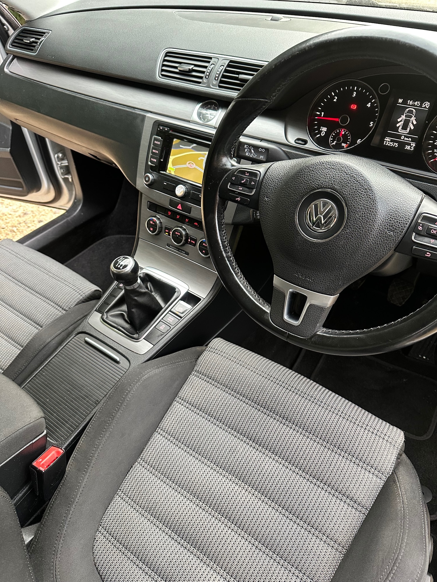 Used Volkswagen Passat 2012 for sale - 76405499: Photo 19