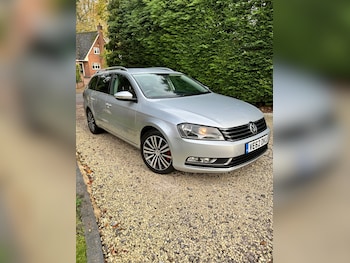 Volkswagen - Passat