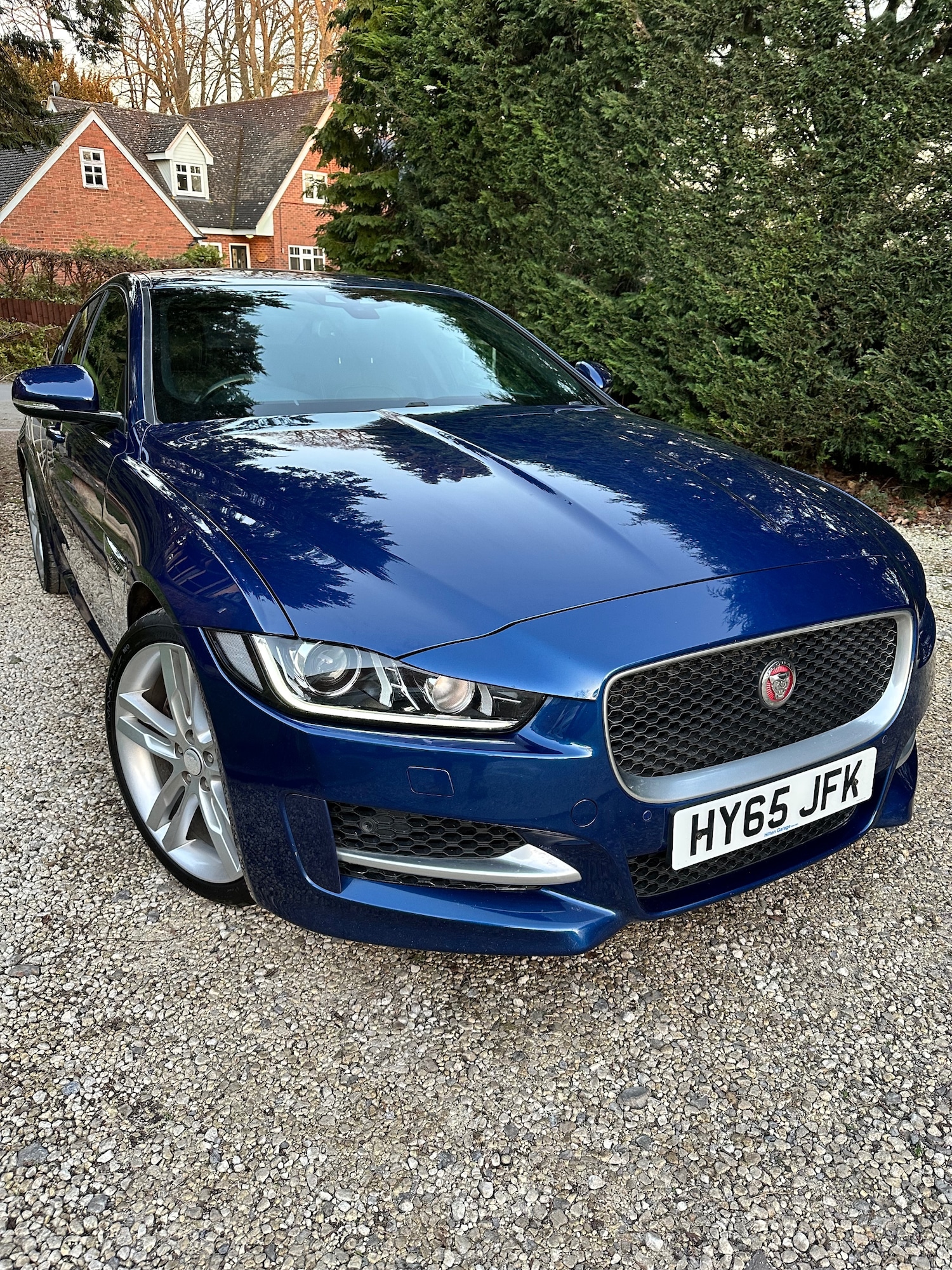 Used Jaguar XE 2015 for sale - 73927754: Photo 2