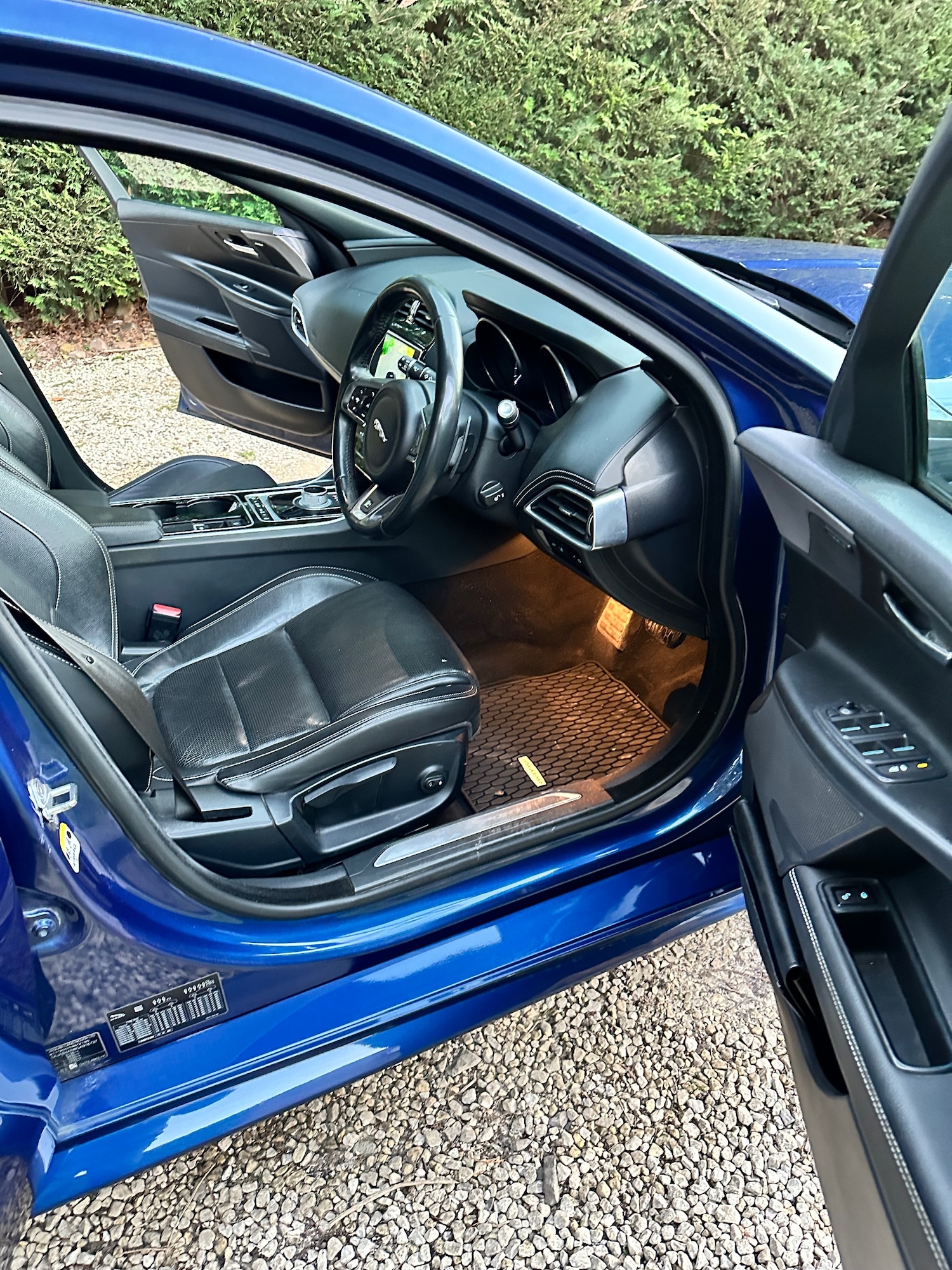 Used Jaguar XE 2015 for sale - 73927754: Photo 20