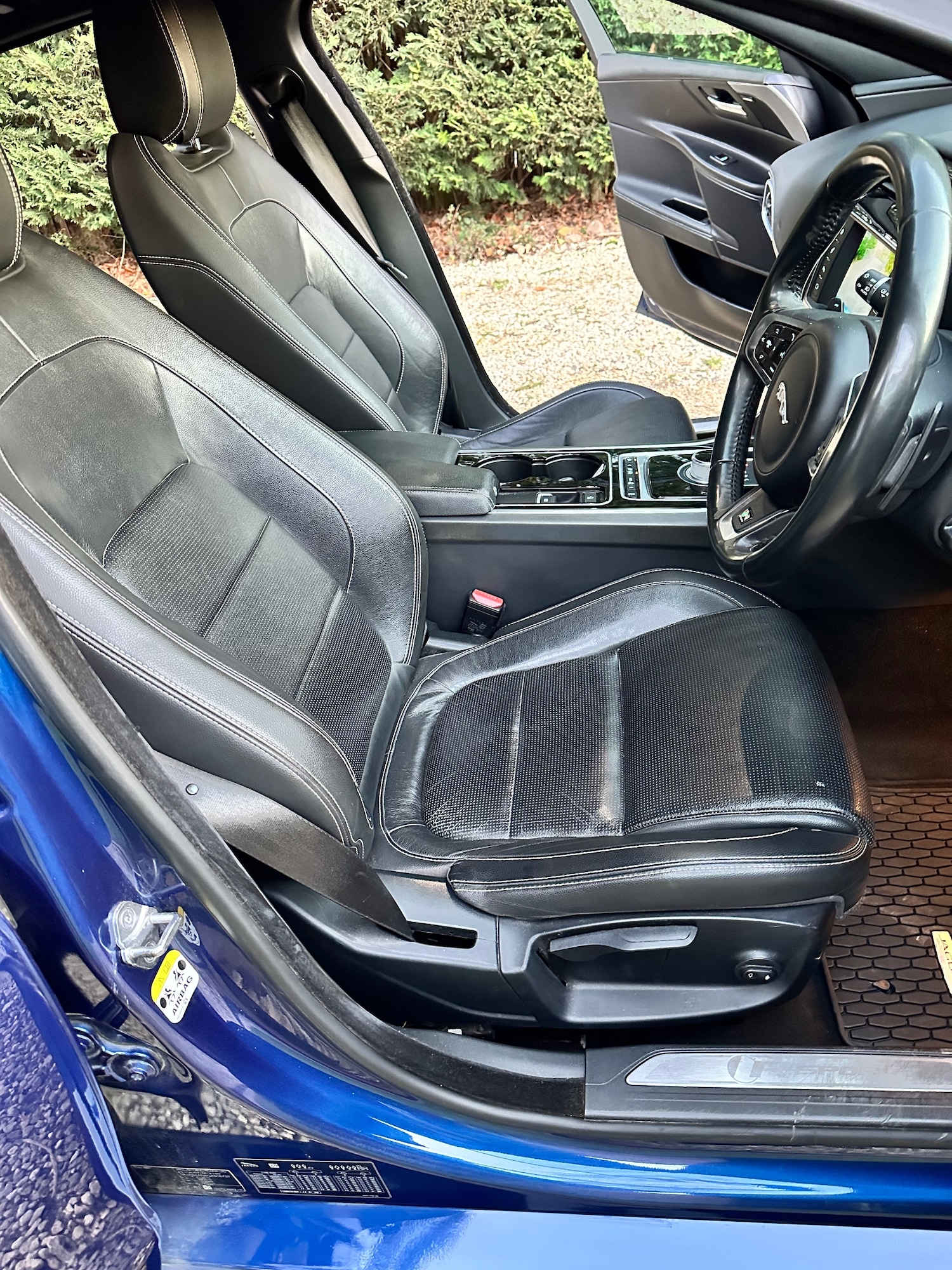 Used Jaguar XE 2015 for sale - 73927754: Photo 22