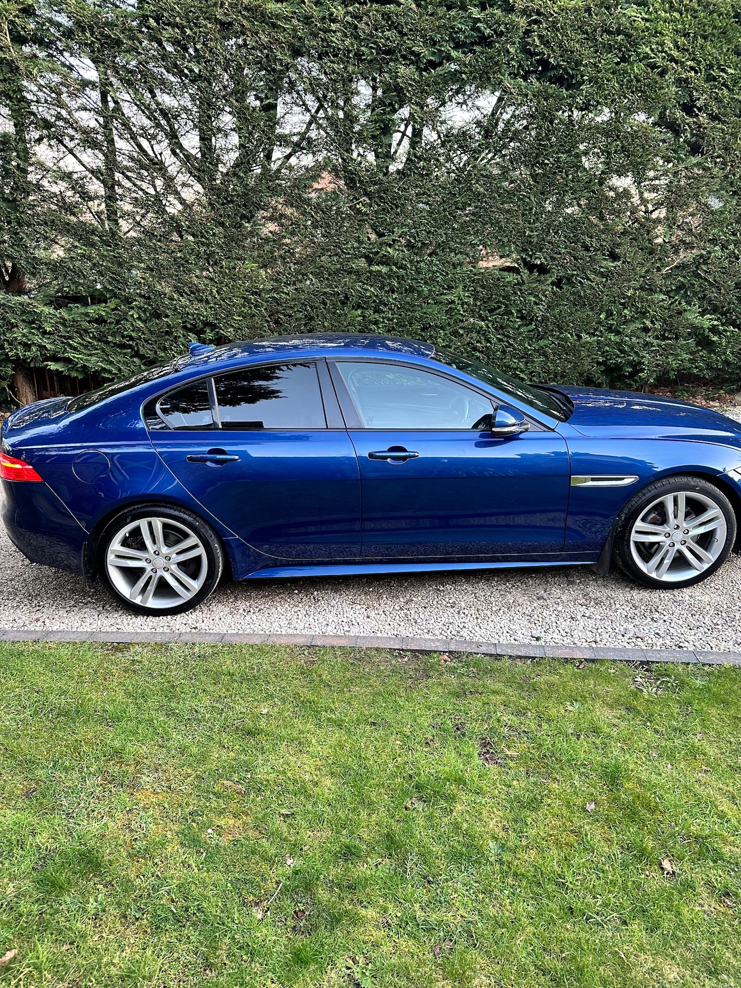 Used Jaguar XE 2015 for sale - 73927754: Photo 4