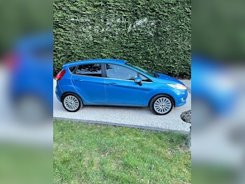 Used Ford Fiesta 2010 for sale - 78158818: Photo