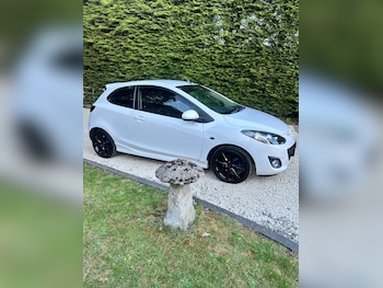 Used Mazda Mazda2 2011 for sale - 78944082: Photo