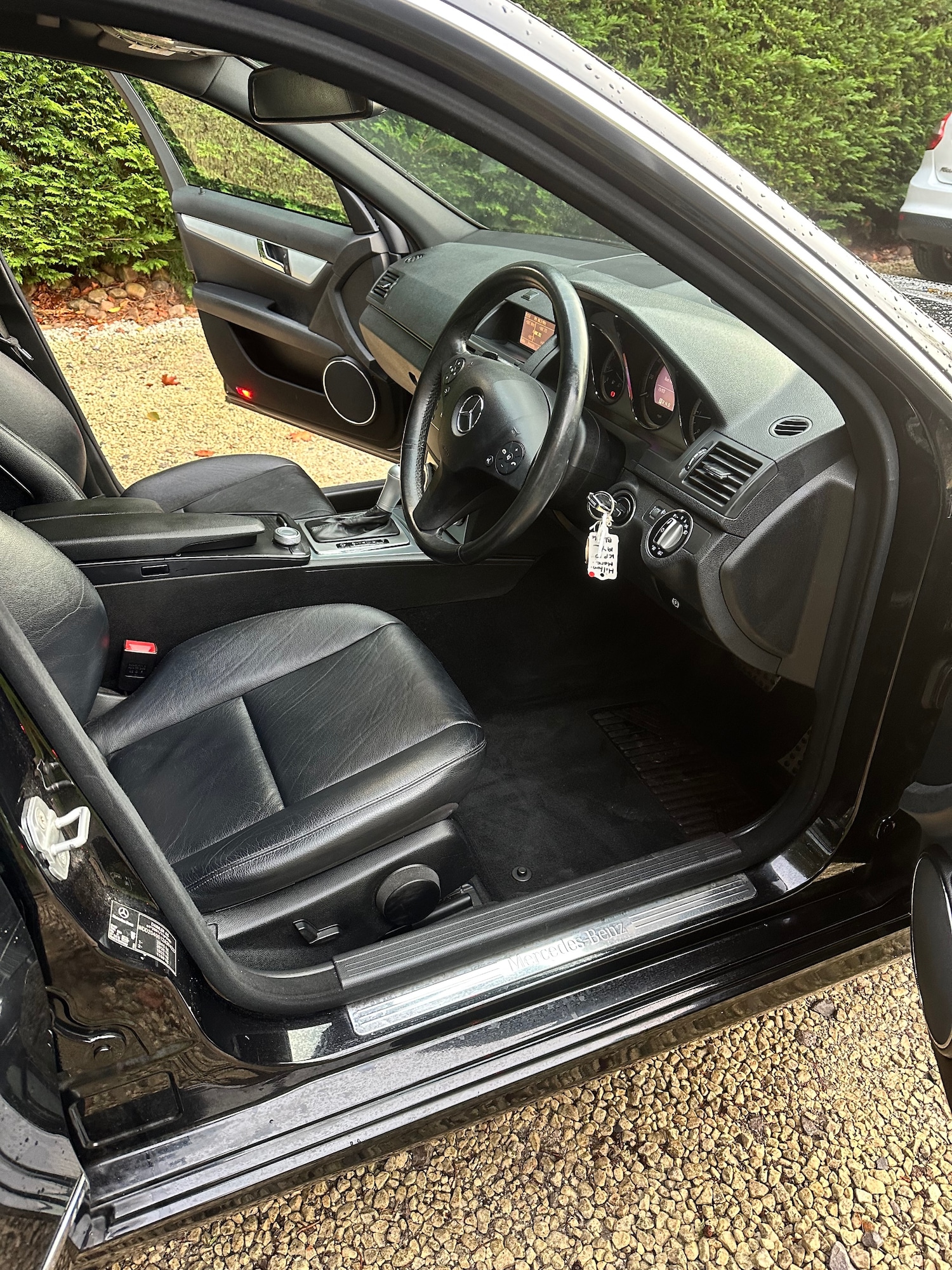 Used Mercedes-Benz C Class 2010 for sale - 76386913: Photo 15