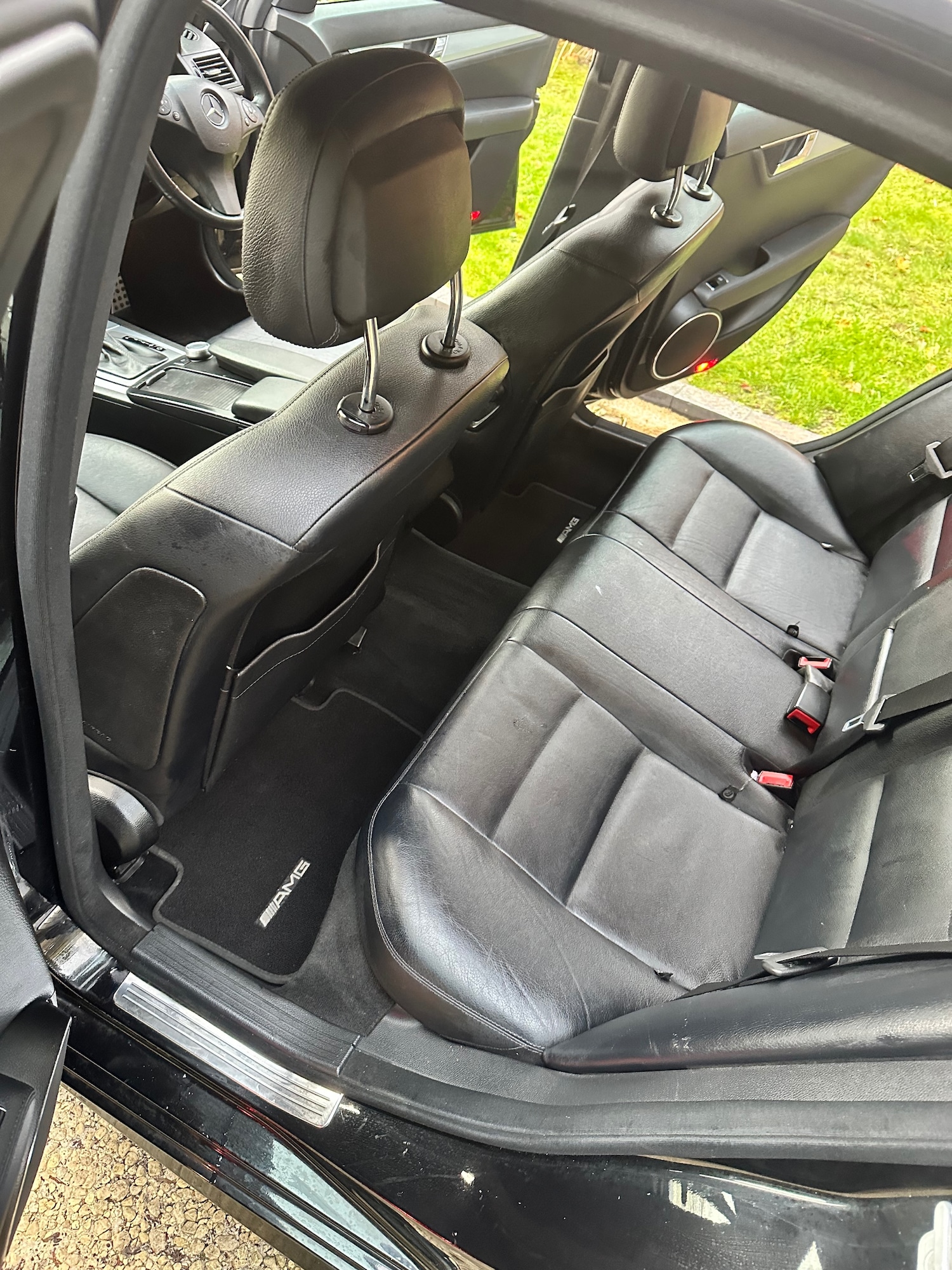 Used Mercedes-Benz C Class 2010 for sale - 76386913: Photo 25