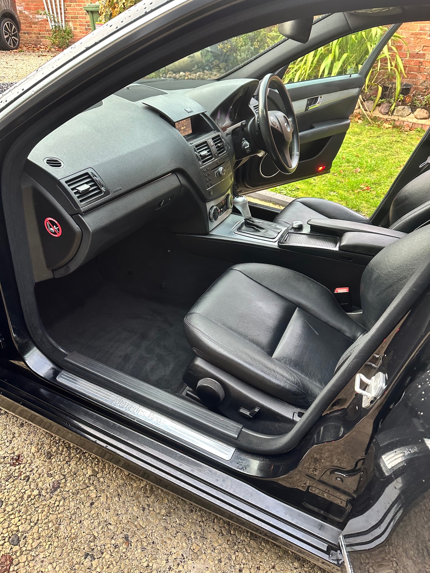 Used Mercedes-Benz C Class 2010 for sale - 76386913: Photo 27