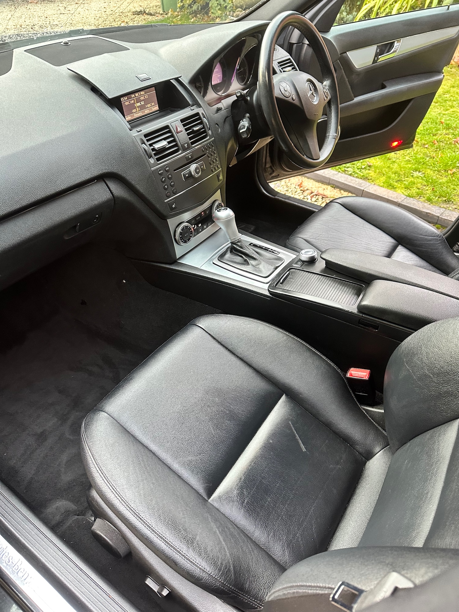 Used Mercedes-Benz C Class 2010 for sale - 76386913: Photo 30