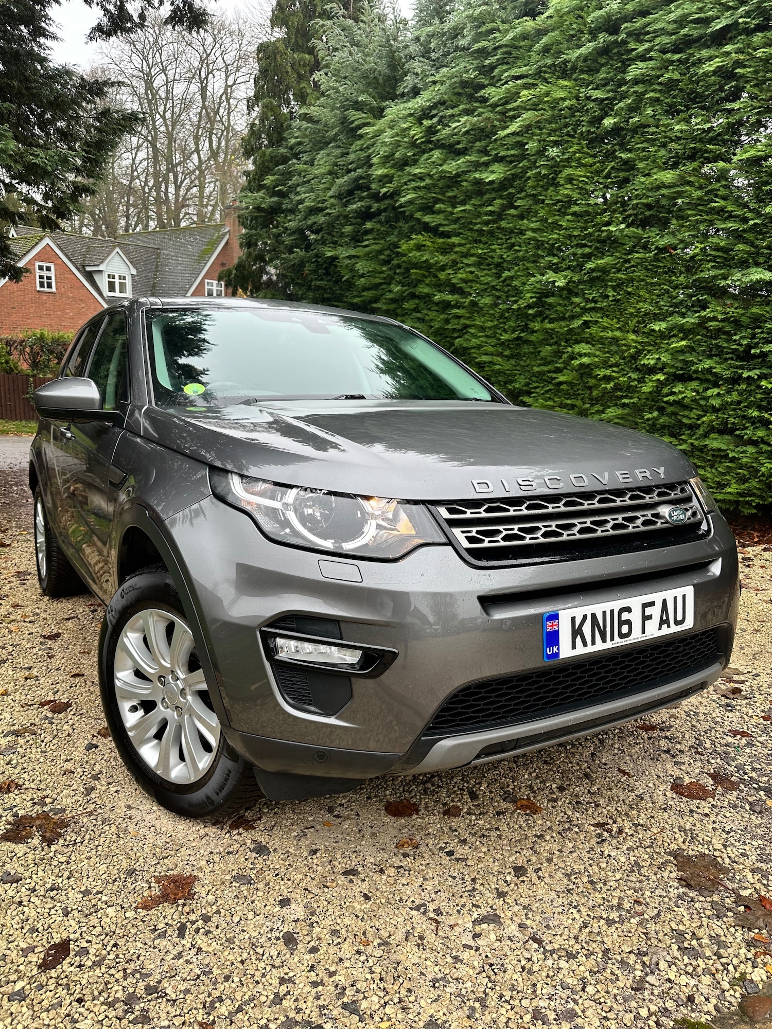 Used Land Rover Discovery Sport 2016 for sale - 76568701: Photo 2