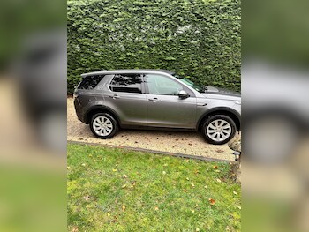 Used Land Rover Discovery Sport 2016 for sale - 76568701: Photo