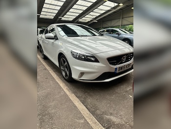 Used Volvo V40 2015 for sale - 78903372: Photo