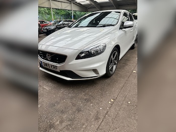 Used Volvo V40 2015 for sale - 78903372: Photo