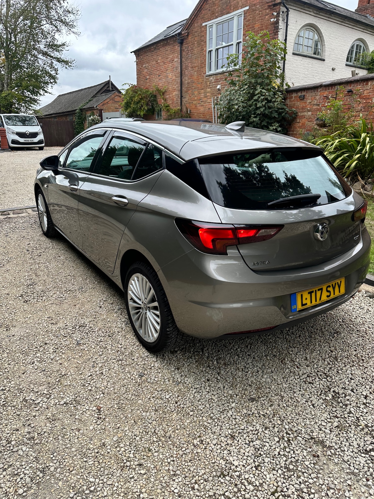 Used Vauxhall Astra 2017 for sale - 76182534: Photo 33